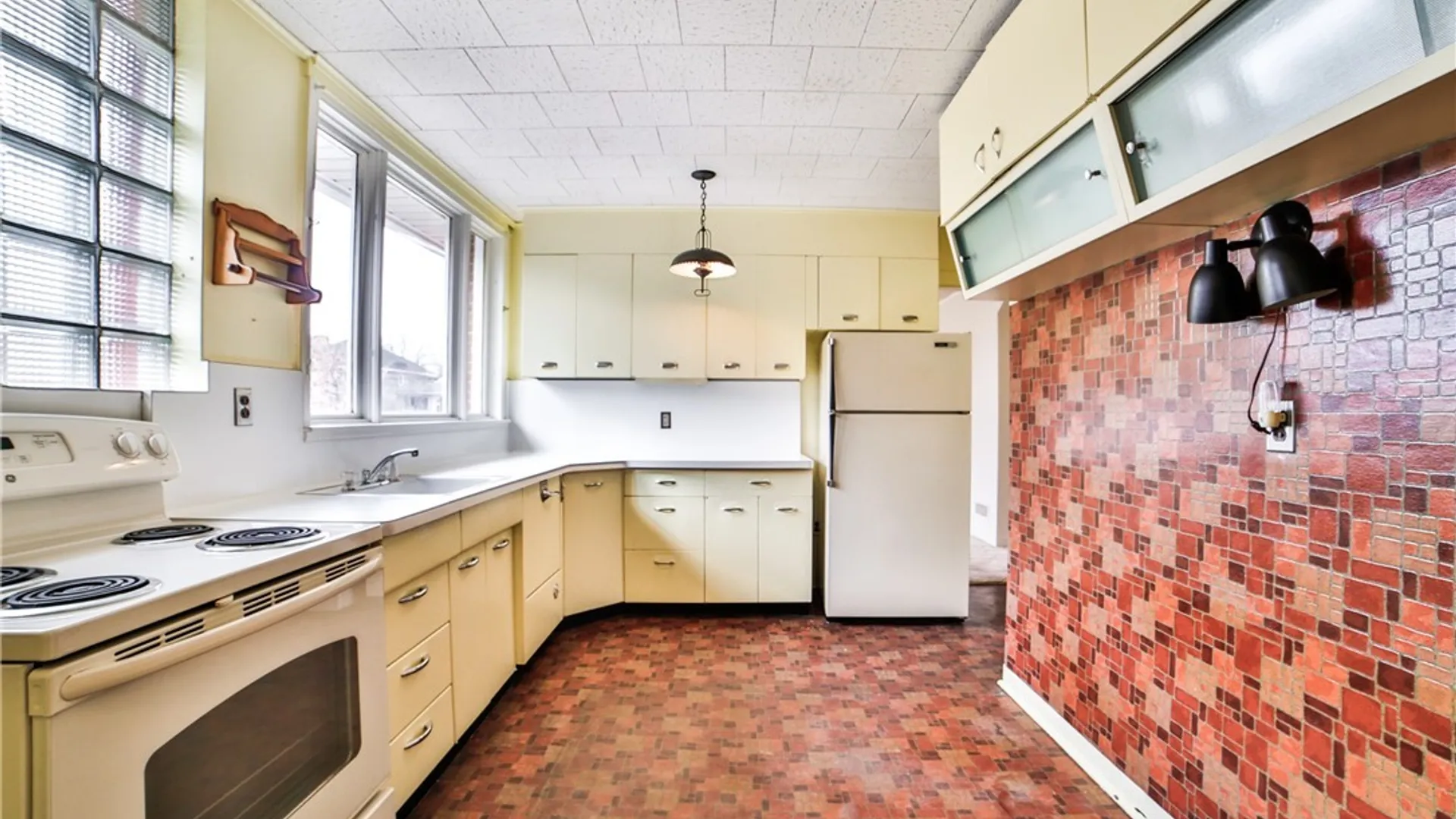 Property at 83 Edge Park Avenue, Buffalo, NY 14216 13