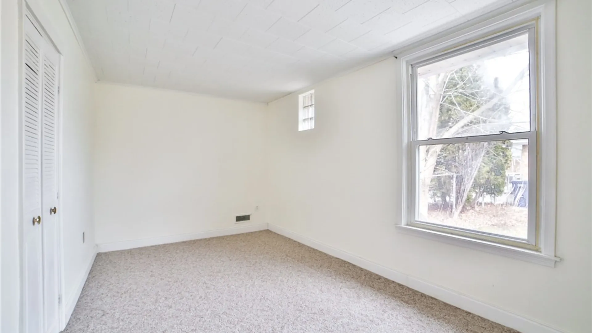 Property at 83 Edge Park Avenue, Buffalo, NY 14216 14