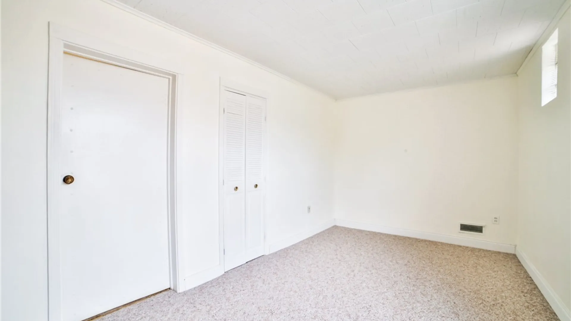 Property at 83 Edge Park Avenue, Buffalo, NY 14216 15