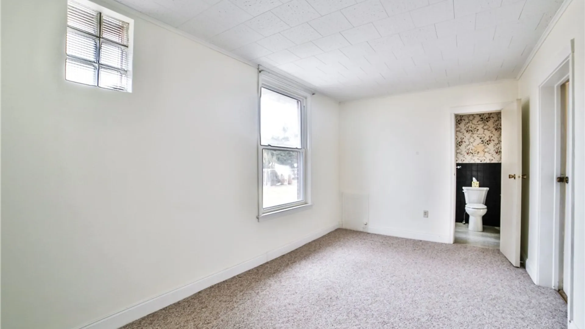 Property at 83 Edge Park Avenue, Buffalo, NY 14216 16