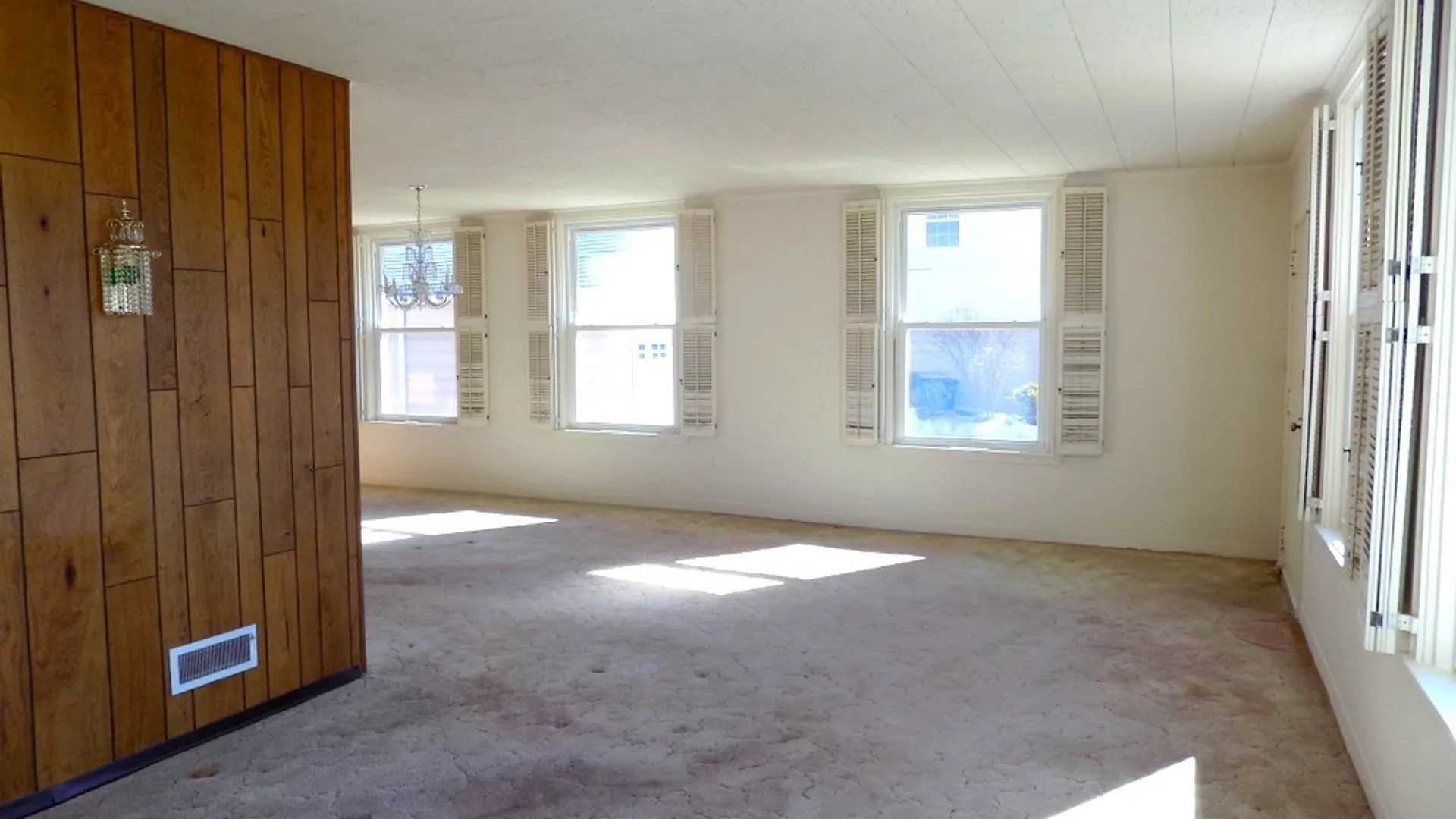 Property at 83 Edge Park Avenue, Buffalo, NY 14216 7