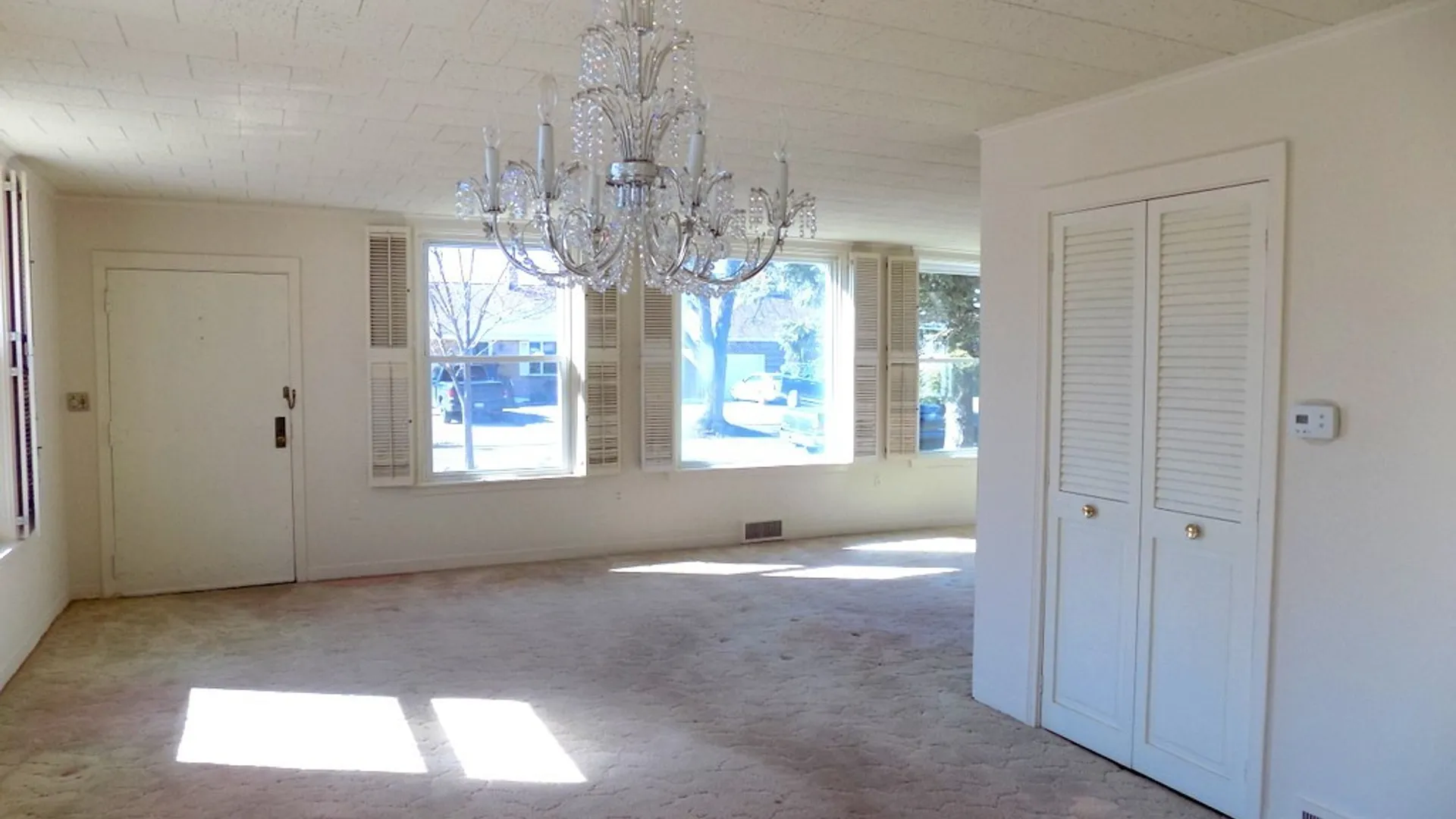 Property at 83 Edge Park Avenue, Buffalo, NY 14216 8