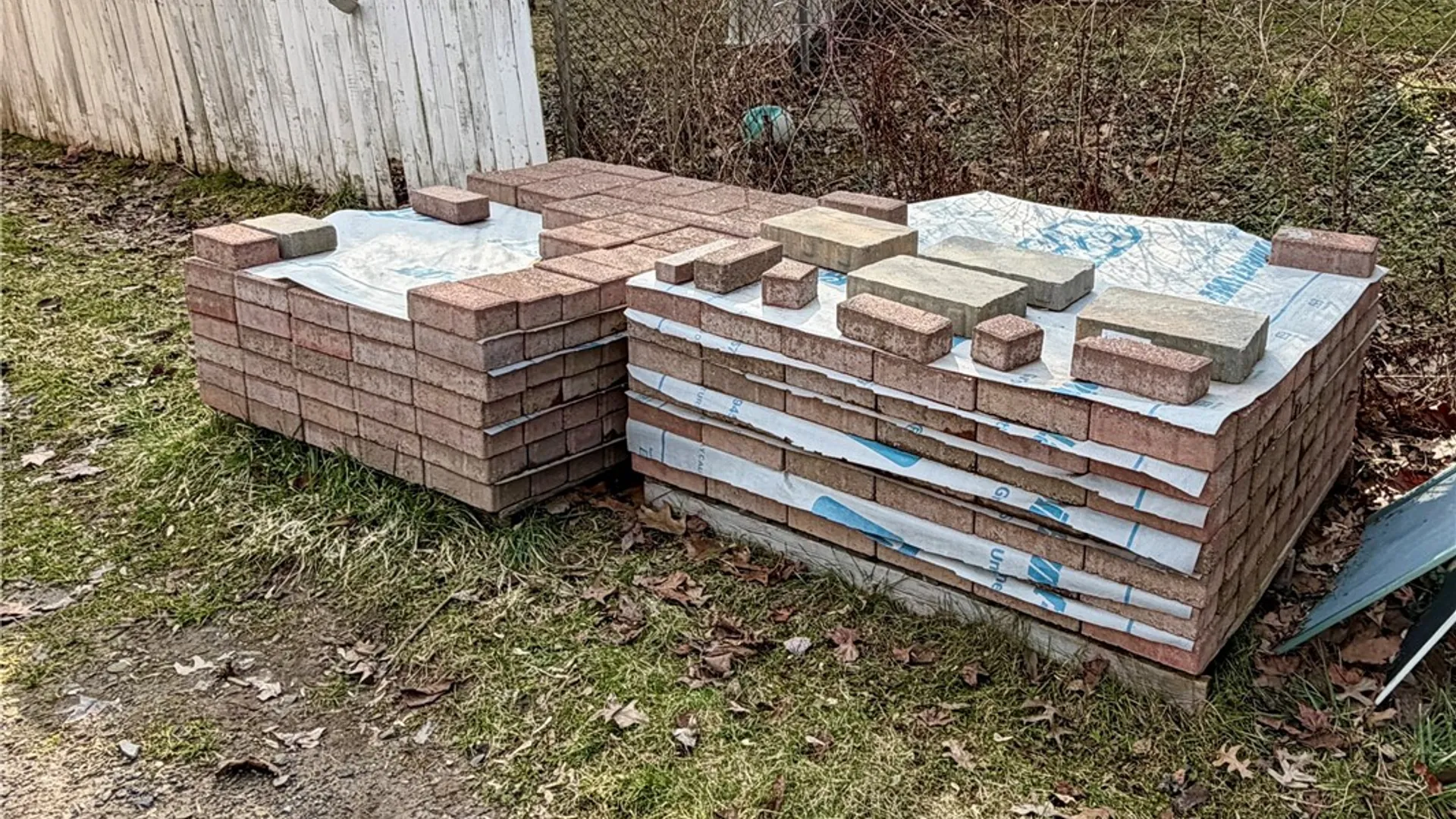 Property at 257 Cranbrooke Dr, Irondequoit, NY 14622 16