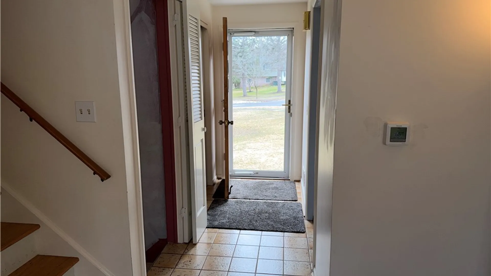 Property at 257 Cranbrooke Dr, Irondequoit, NY 14622 8