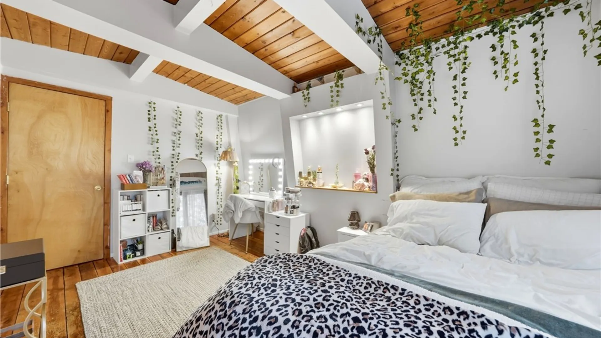 Property at 73 Tarn Trl, Concord, NY 14069 29