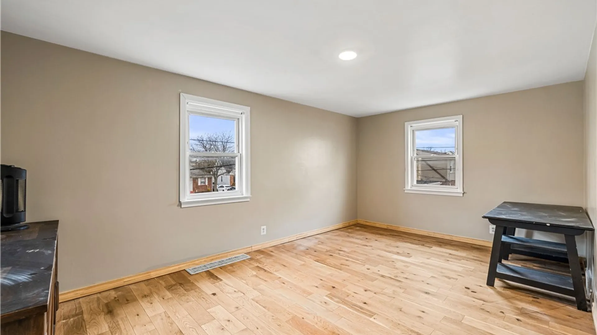 Property at 967 Kenmore Avenue, Tonawanda, NY 14217 24