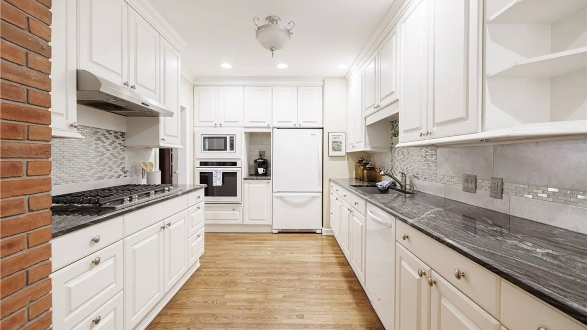 Property at 3 Prospect Hill Road, Pittsford, NY 14534 10