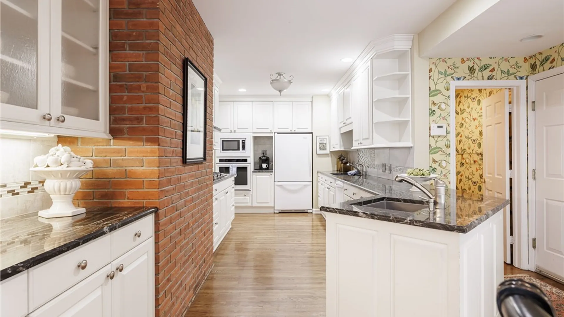 Property at 3 Prospect Hill Road, Pittsford, NY 14534 11