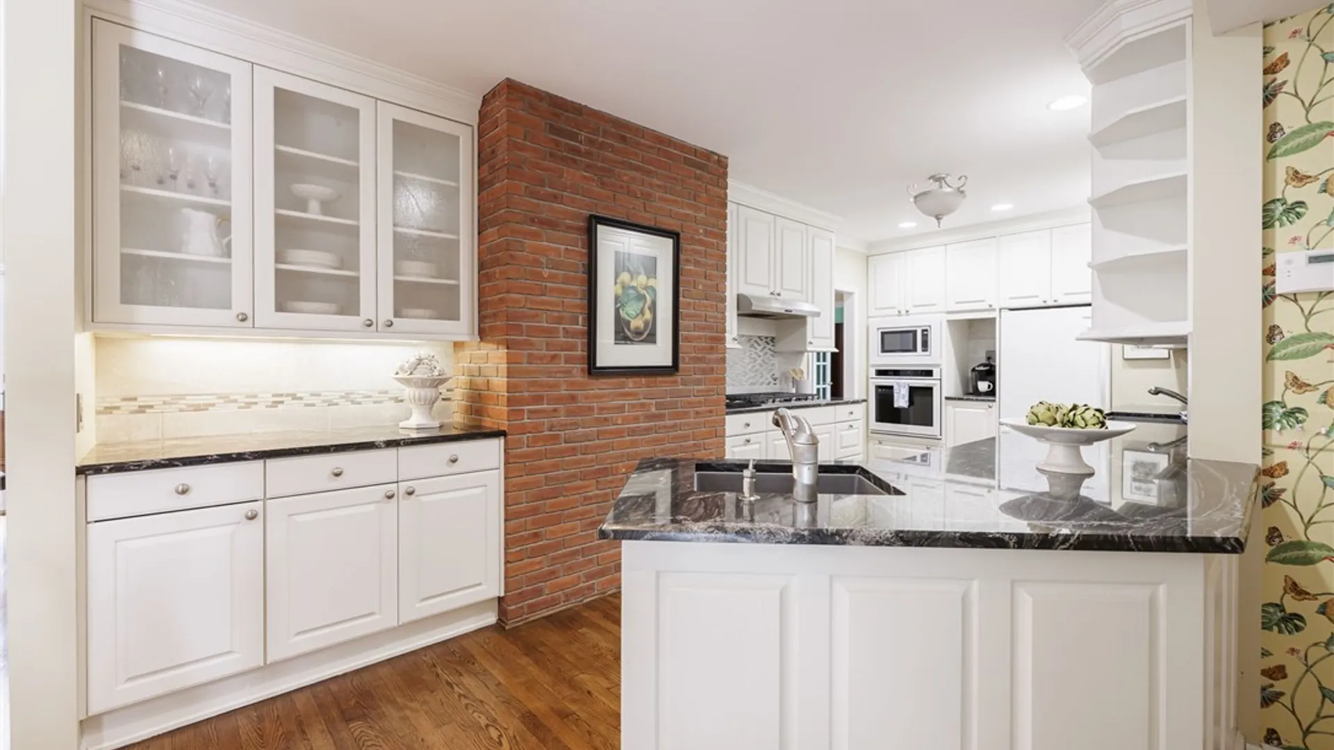Property at 3 Prospect Hill Road, Pittsford, NY 14534 13
