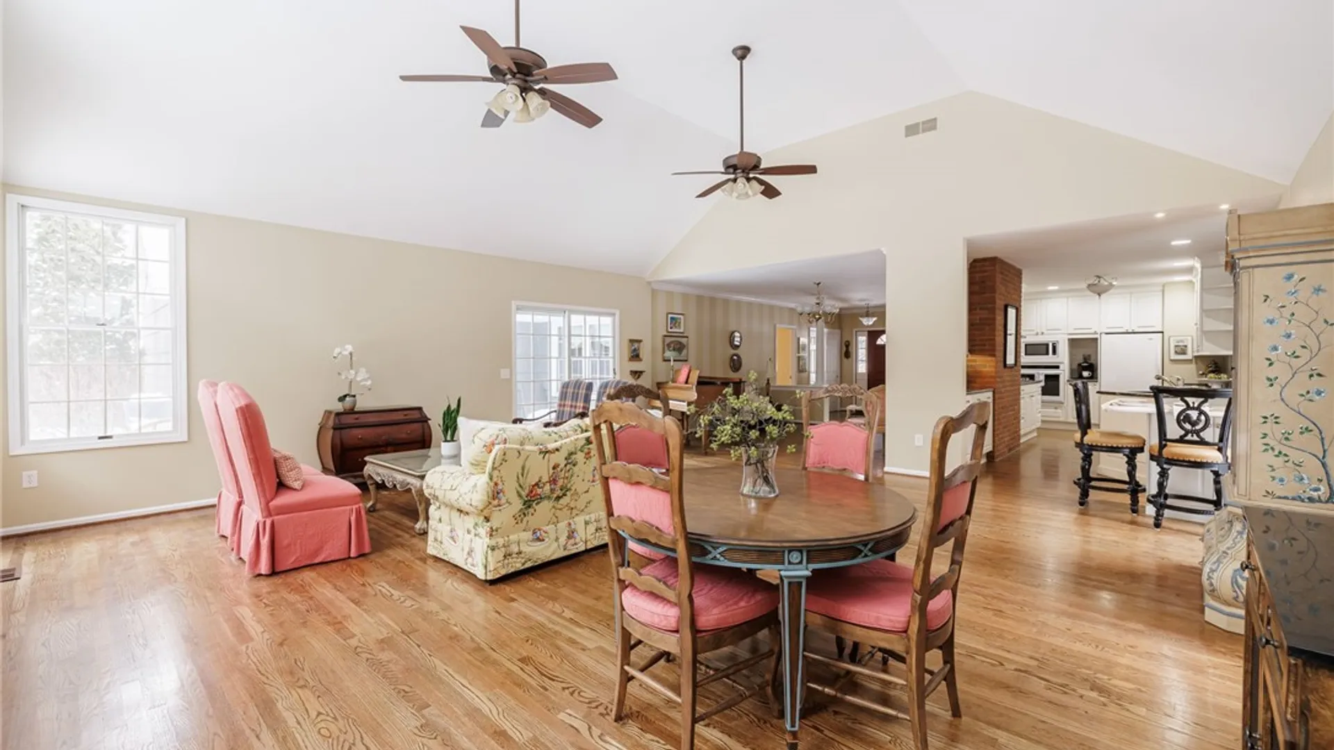 Property at 3 Prospect Hill Road, Pittsford, NY 14534 17