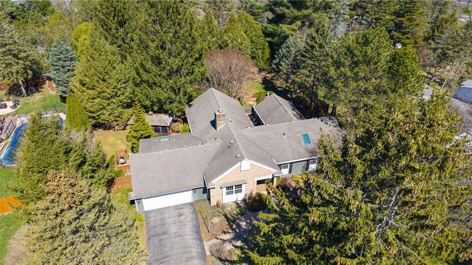 Property at 3 Prospect Hill Road, Pittsford, NY 14534 46