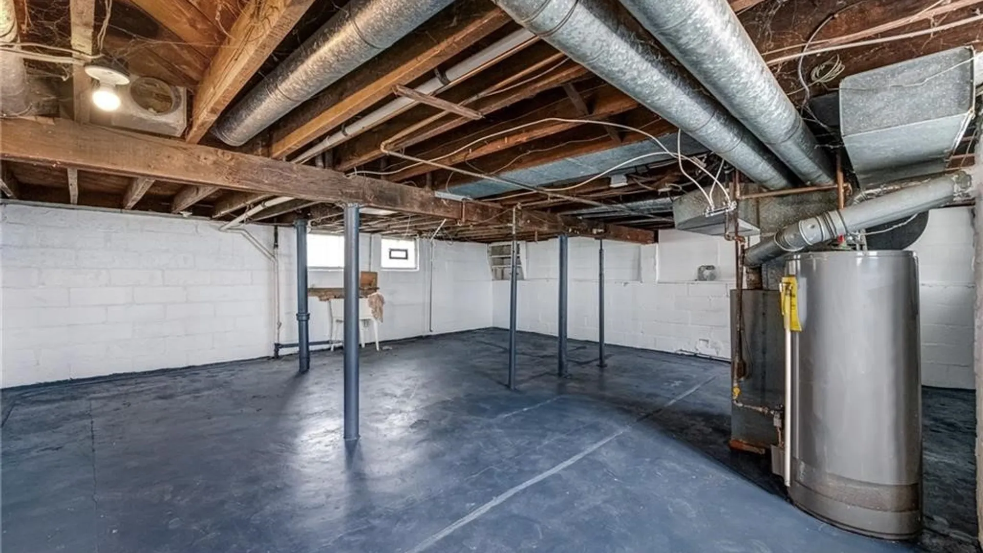 Property at 307 Berkshire Avenue, Buffalo, NY 14215 30