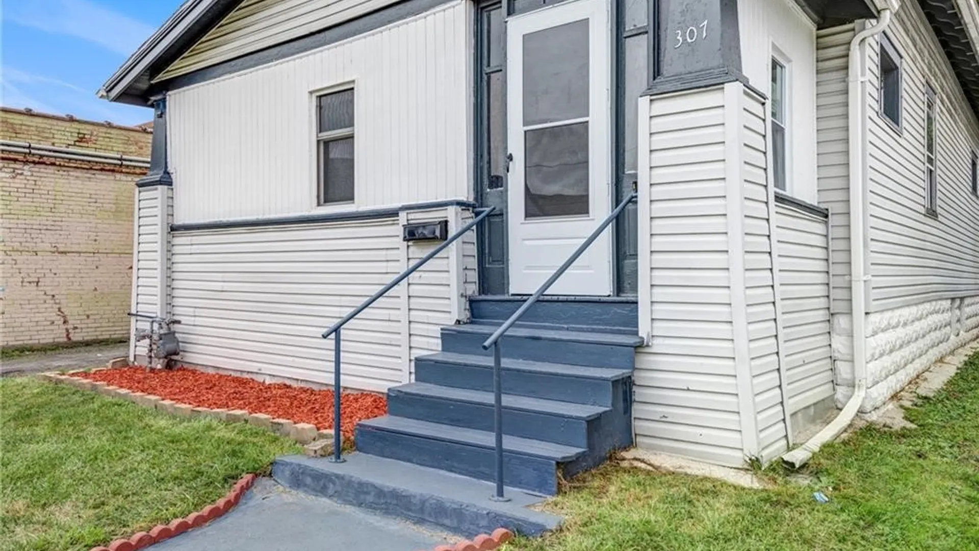 Property at 307 Berkshire Avenue, Buffalo, NY 14215 38