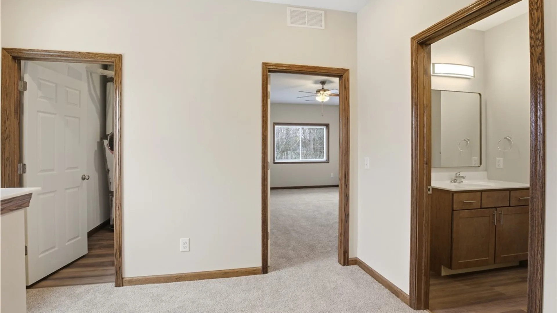 Property at 1130 Orchard Park Road, West Seneca, NY 14224 17