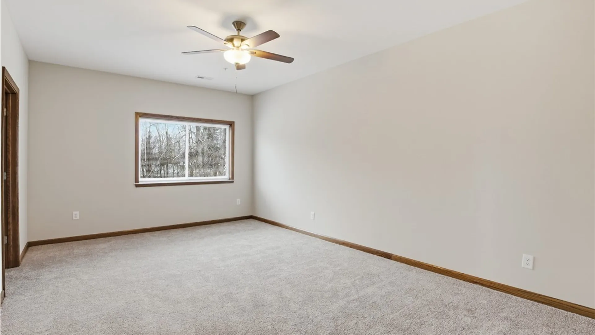 Property at 1130 Orchard Park Road, West Seneca, NY 14224 18