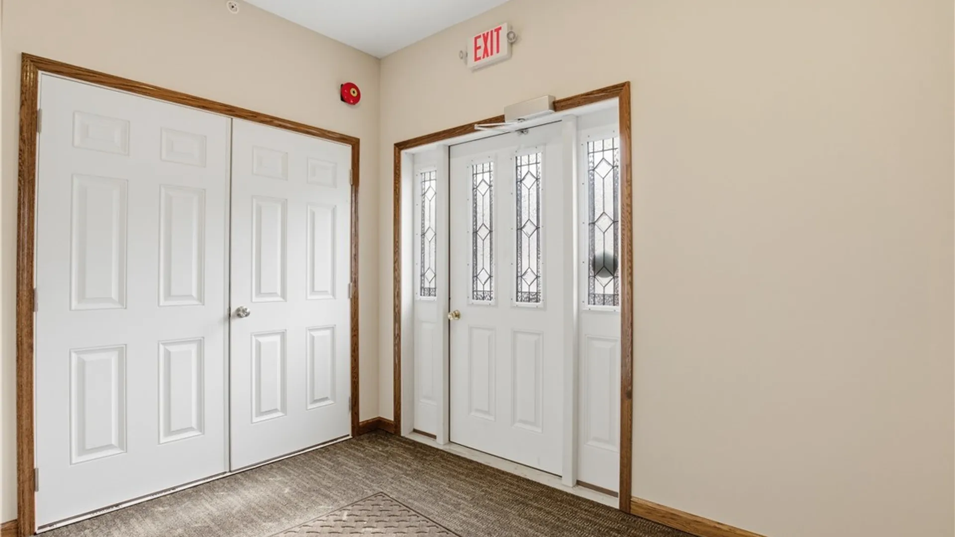 Property at 1130 Orchard Park Road, West Seneca, NY 14224 4