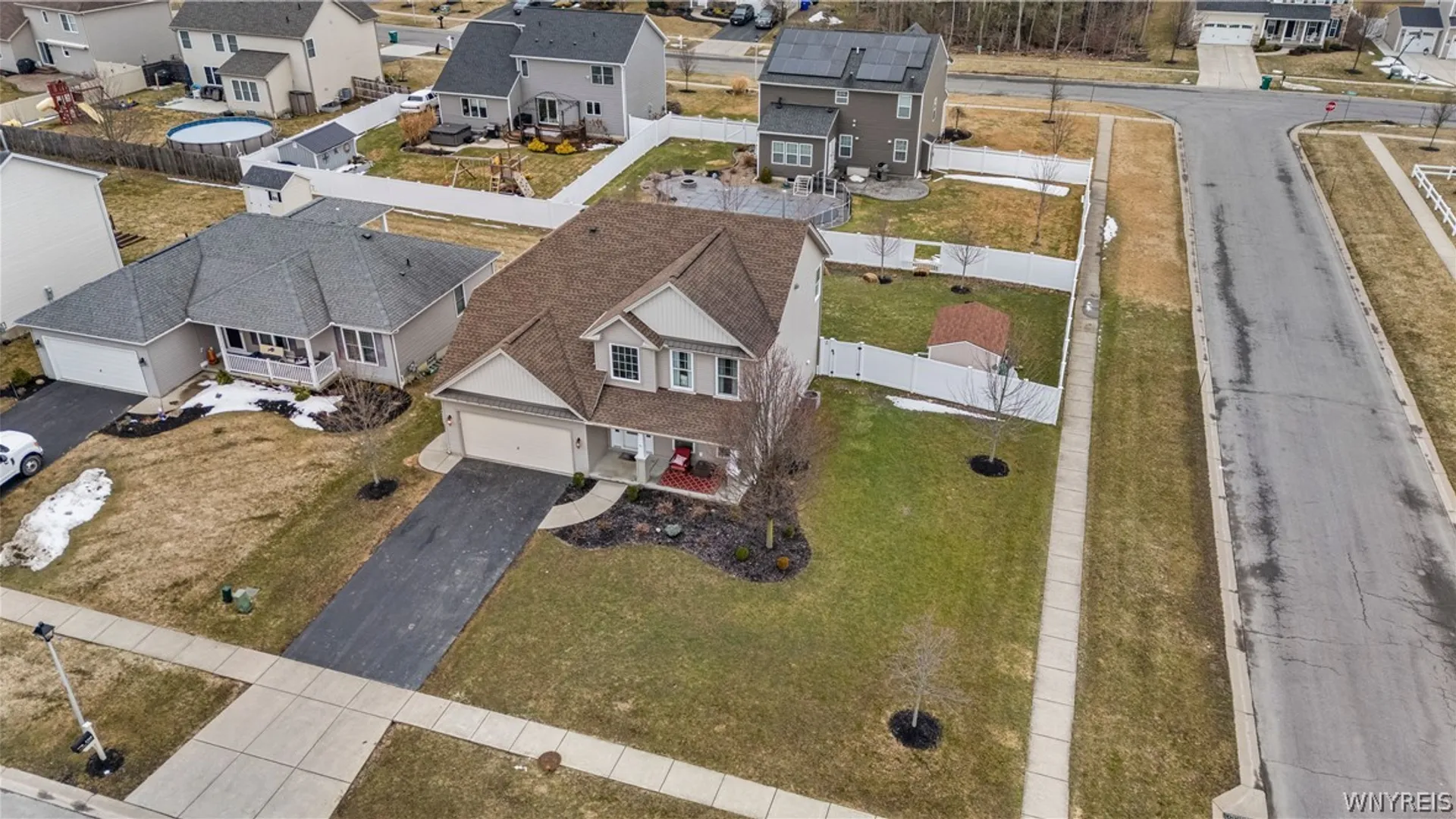 Property at 2360 Agassiz Drive, Hamburg, NY 14085 44