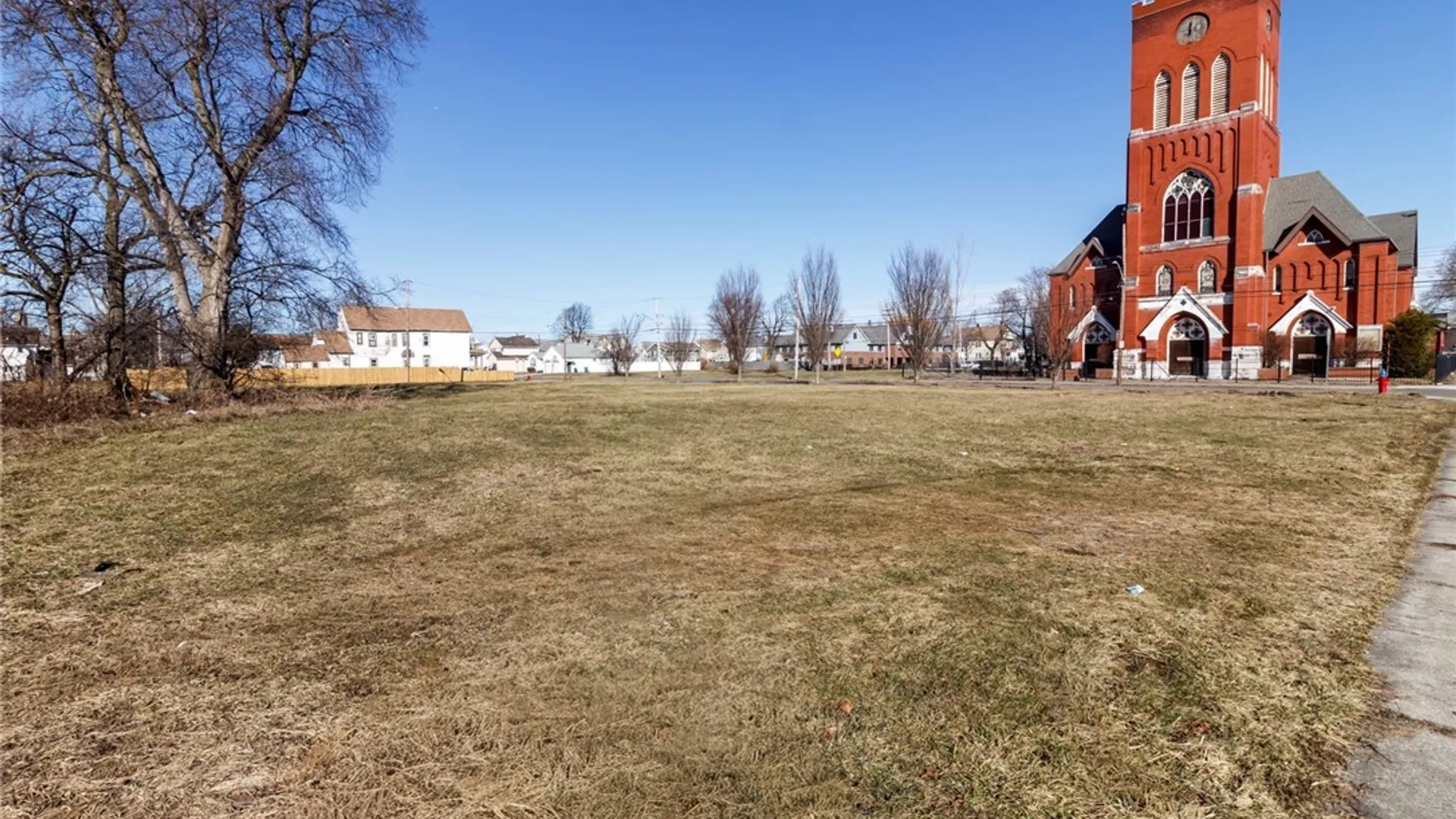 Property at 59 Peckham Street, Buffalo, NY 14206 4