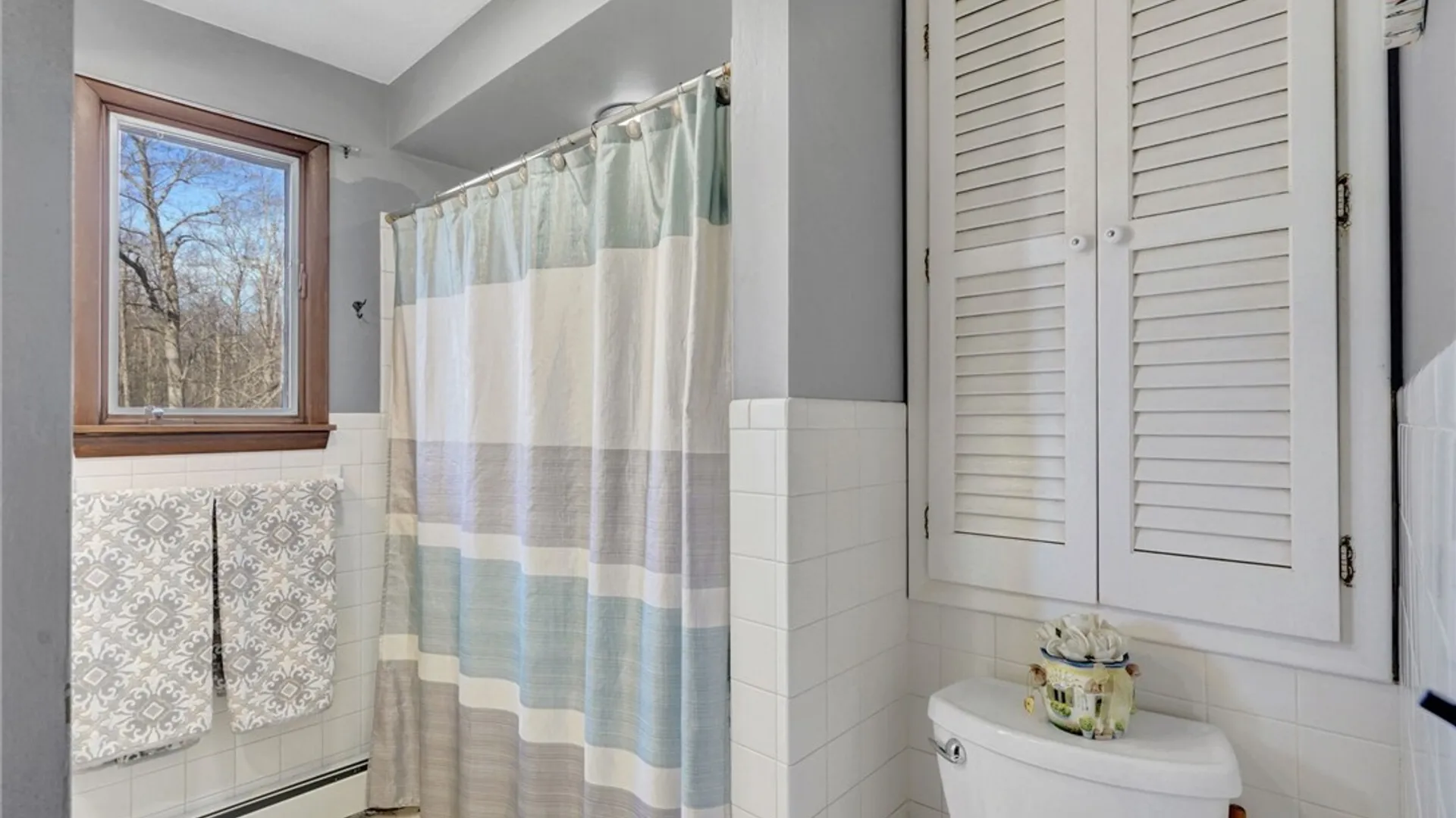 Property at 5658 Juno Drive, Hamburg, NY 14085 23