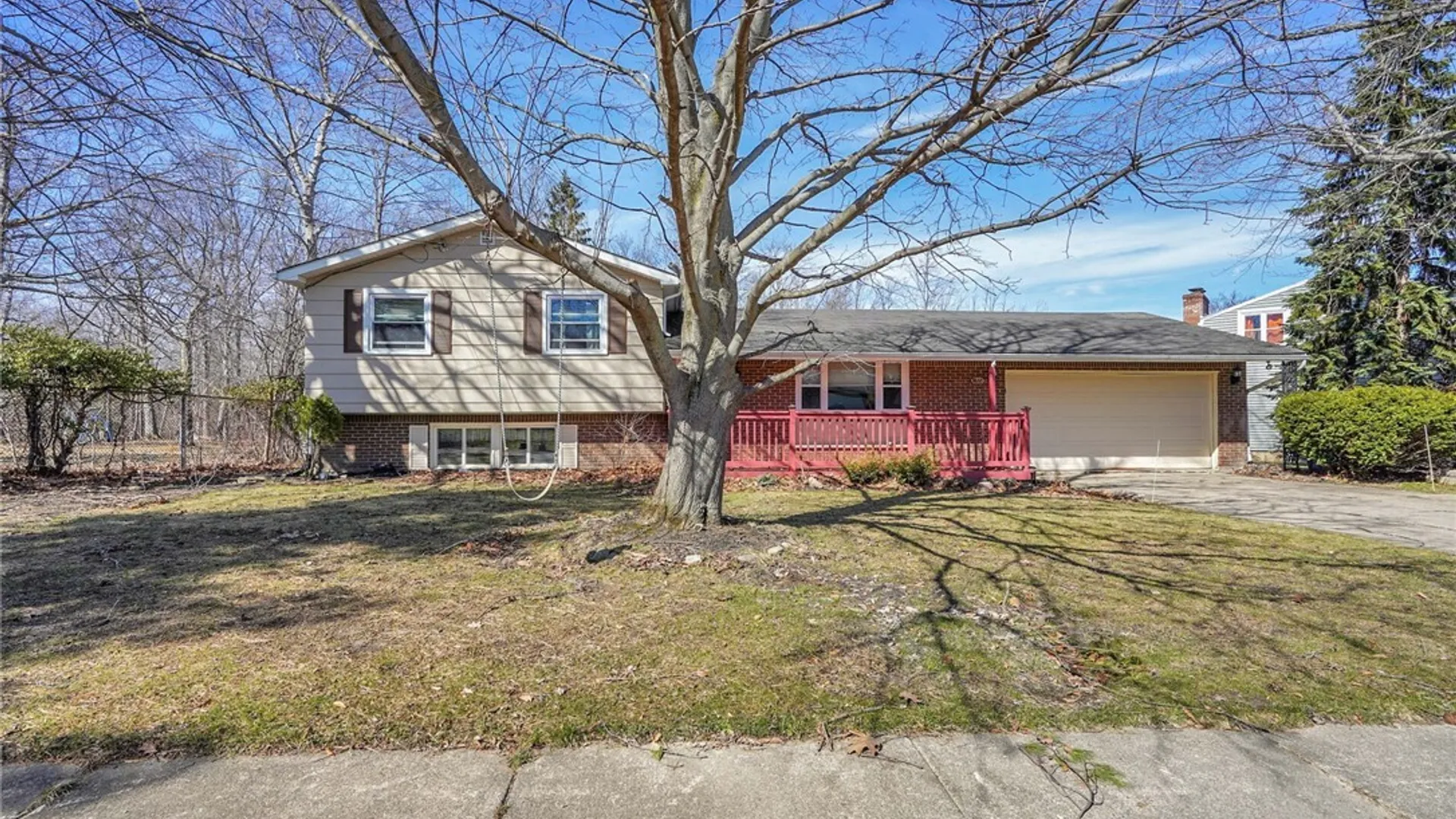 Property at 5658 Juno Drive, Hamburg, NY 14085 4