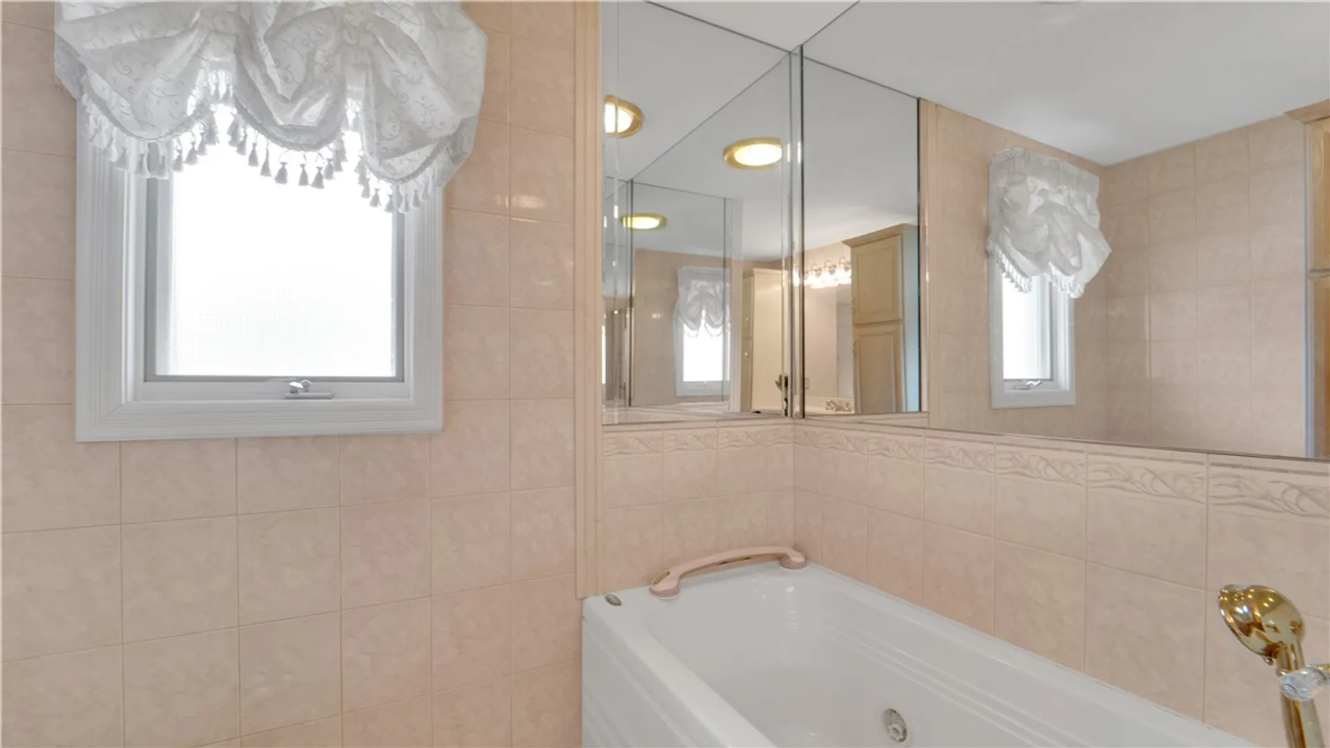 Property at 122 Pine Valley Drive, Greece, NY 14626 27