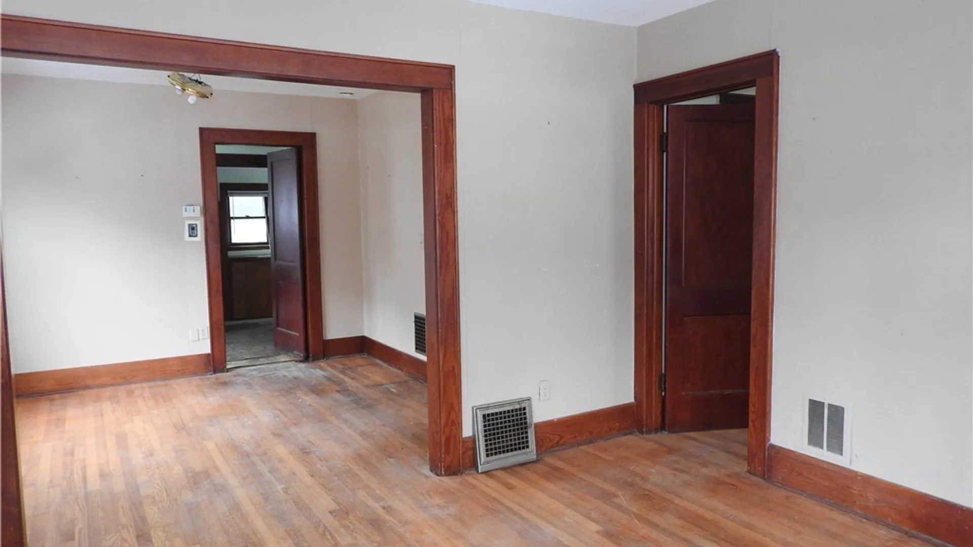 Property at 325 Collingwood Avenue, Syracuse, NY 13206 2