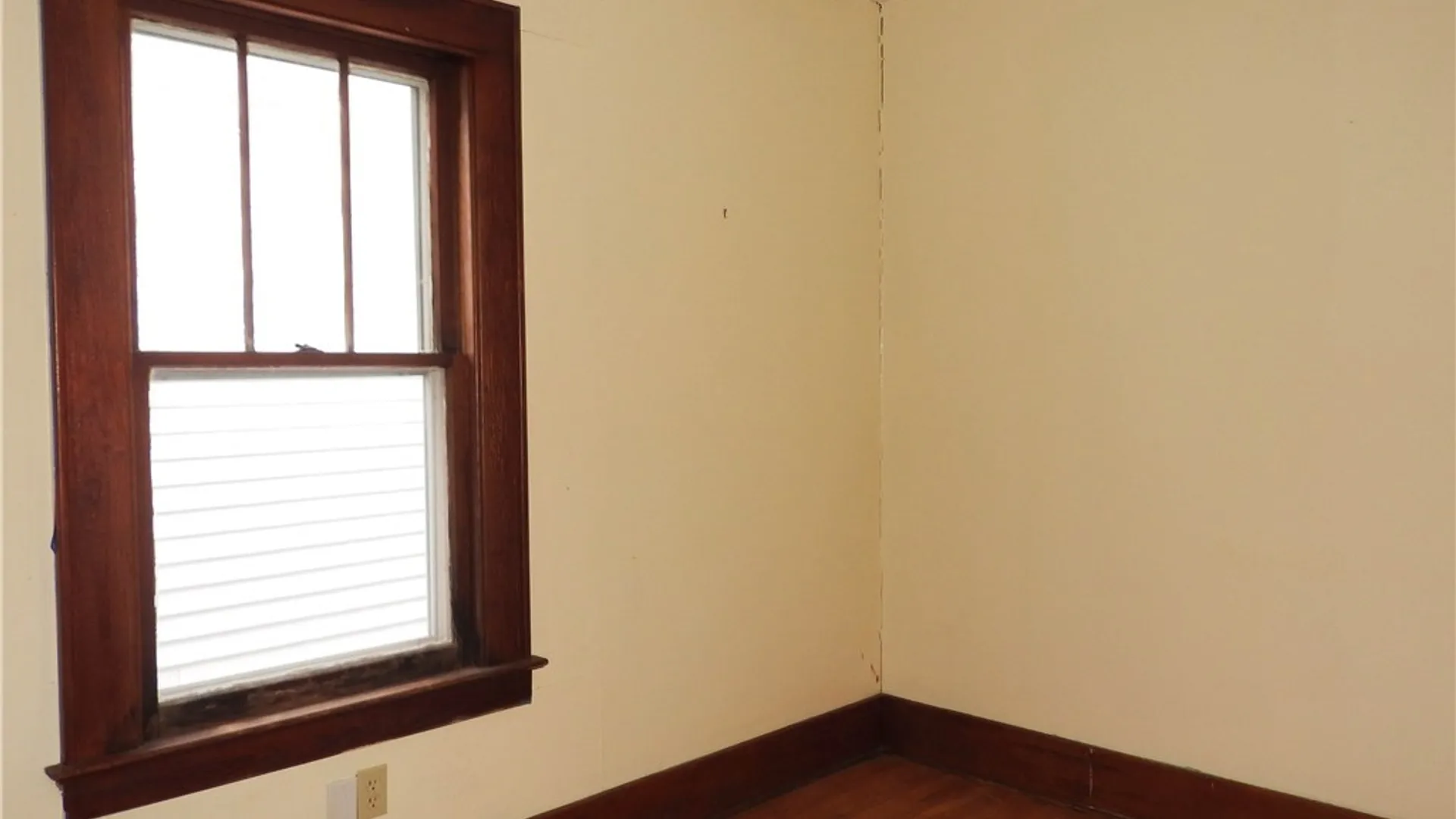 Property at 325 Collingwood Avenue, Syracuse, NY 13206 7