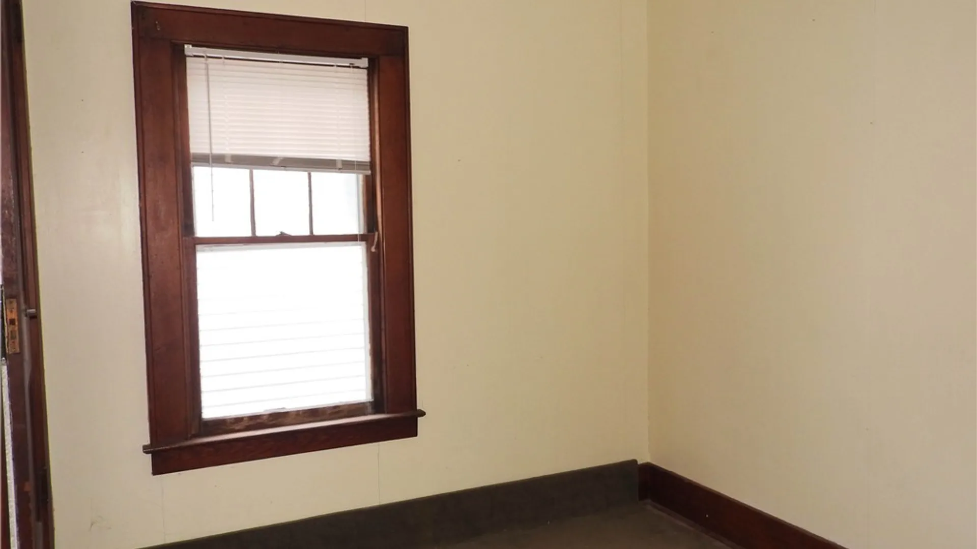 Property at 325 Collingwood Avenue, Syracuse, NY 13206 9