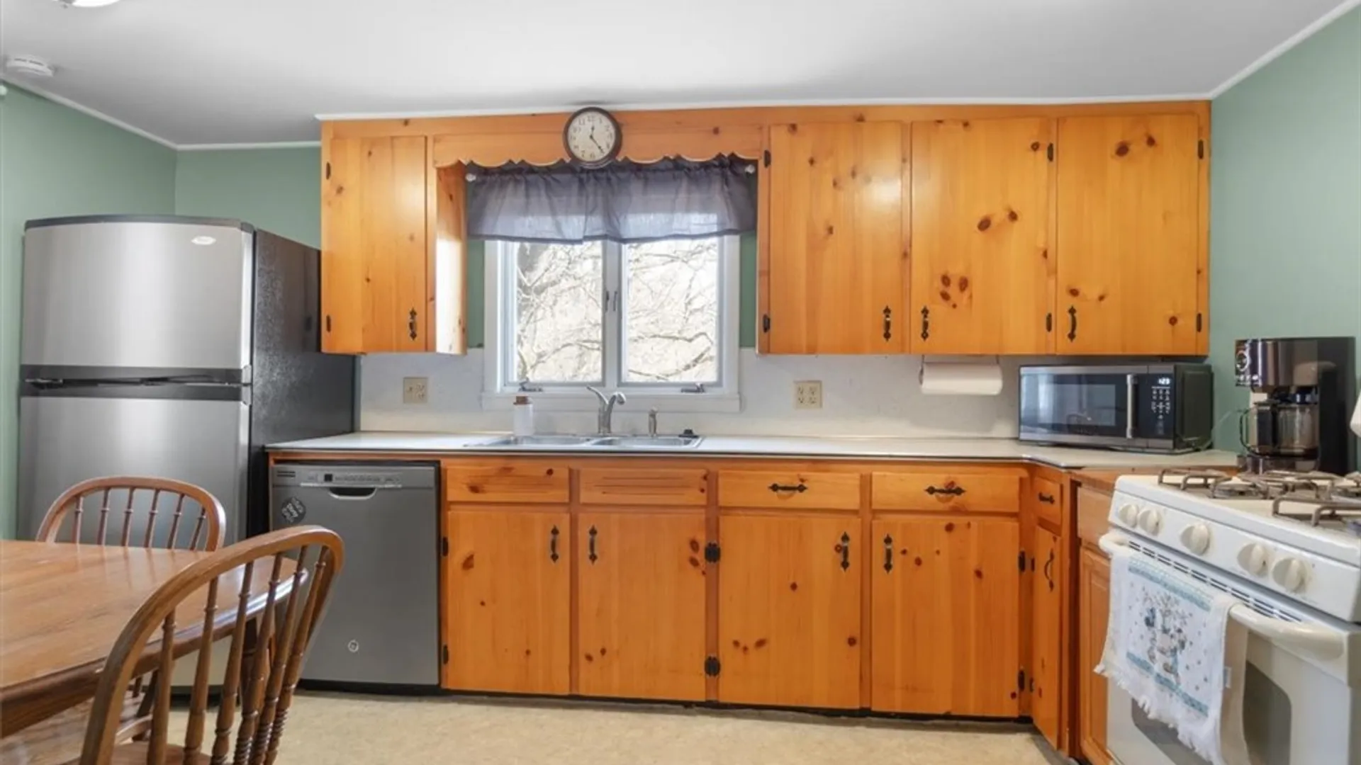 Property at 4766 Williamson Road, Marion, NY 14505 15