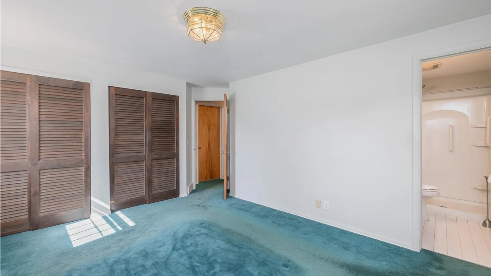 Property at 566 Black Walnut Drive, Greece, NY 14615 23