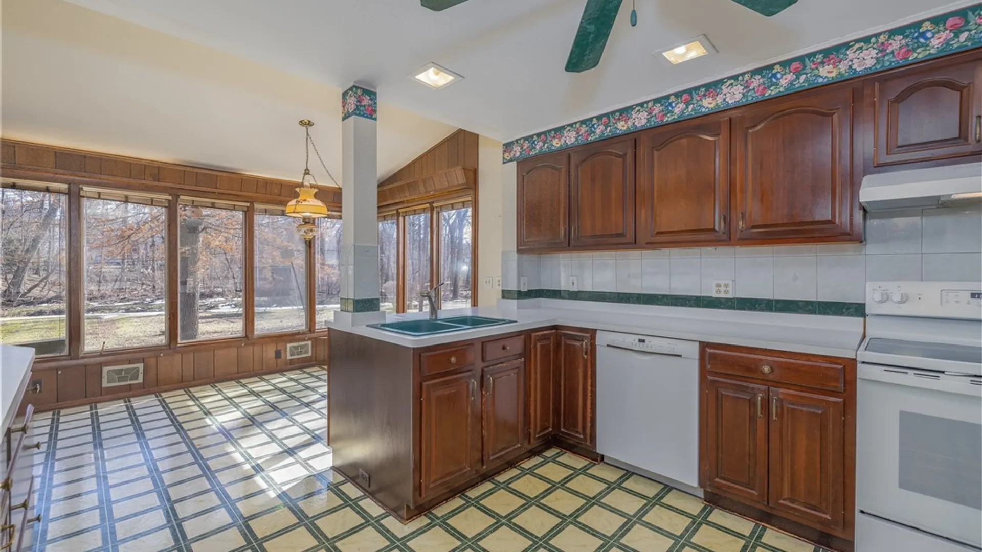 Property at 566 Black Walnut Drive, Greece, NY 14615 8