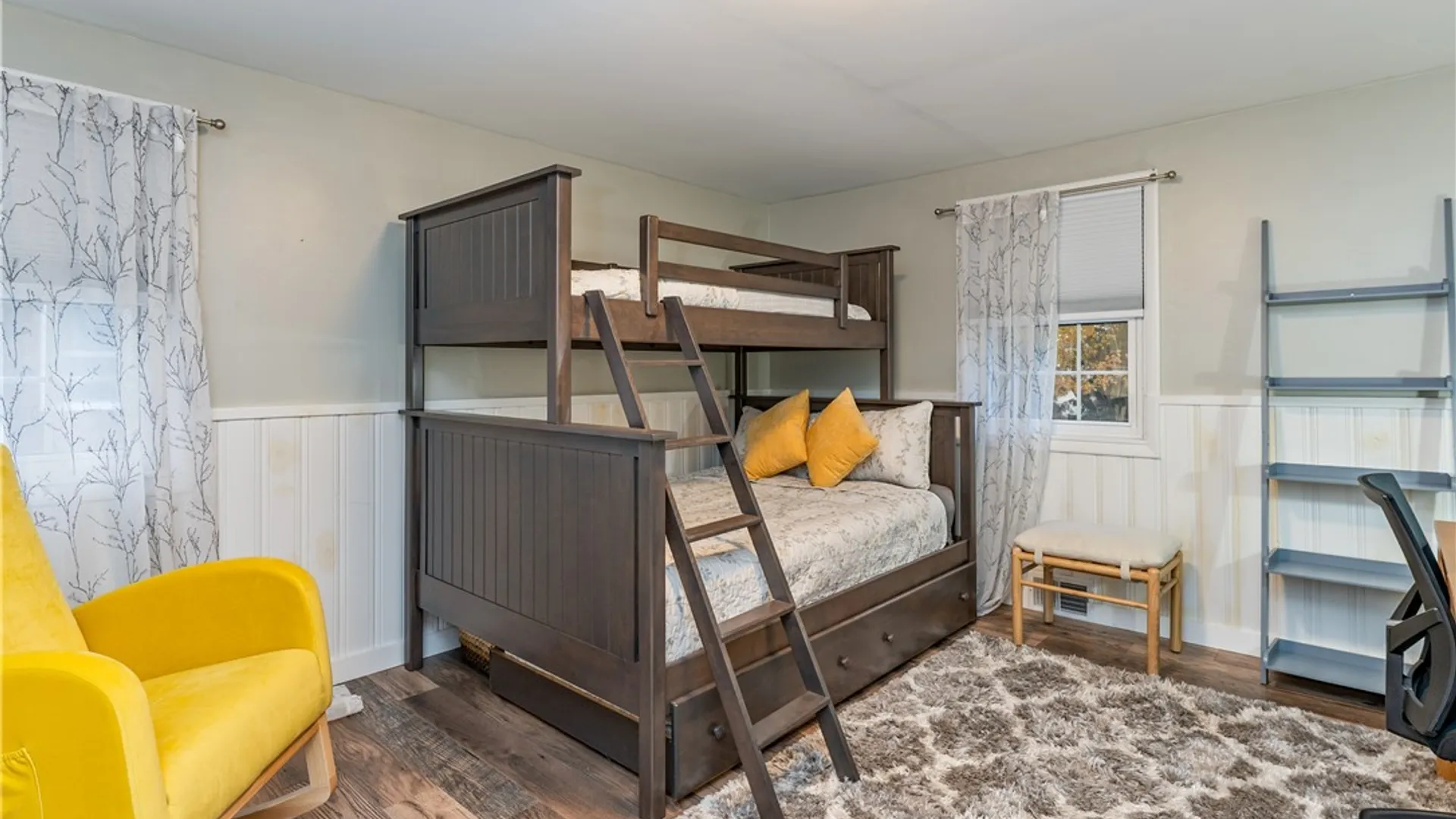 Property at 46 Country Lane, Penfield, NY 14526 21