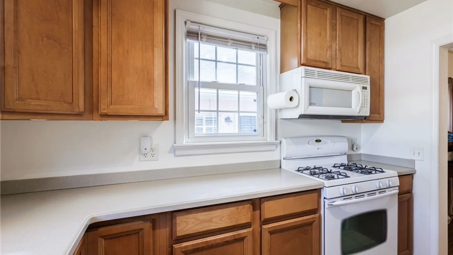 Property at 112 Arvine Heights, Rochester, NY 14611 10