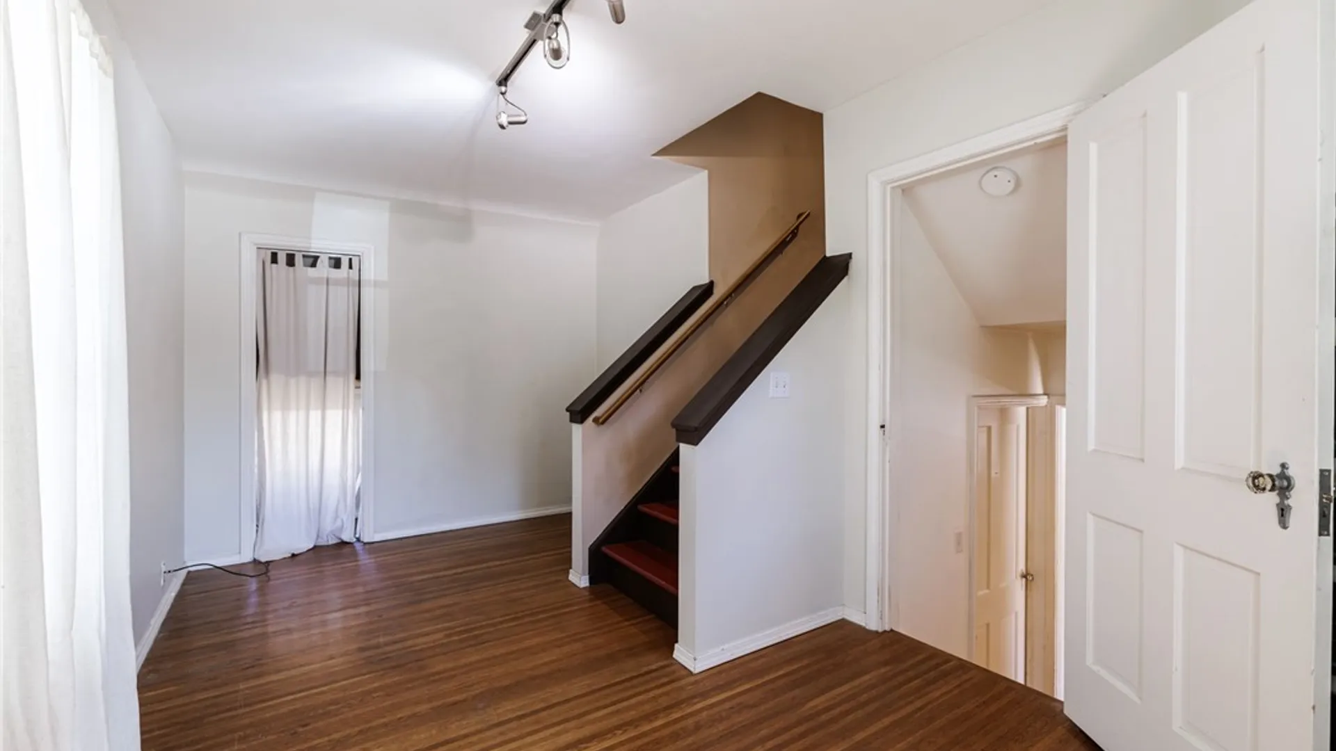 Property at 112 Arvine Heights, Rochester, NY 14611 14