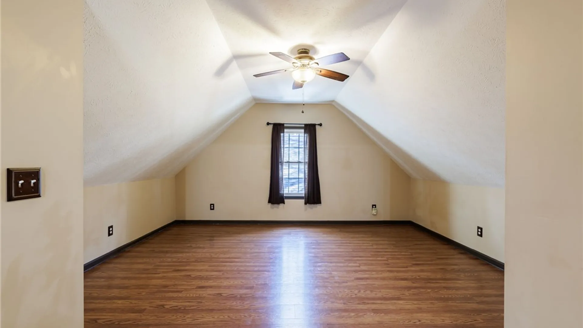 Property at 112 Arvine Heights, Rochester, NY 14611 17