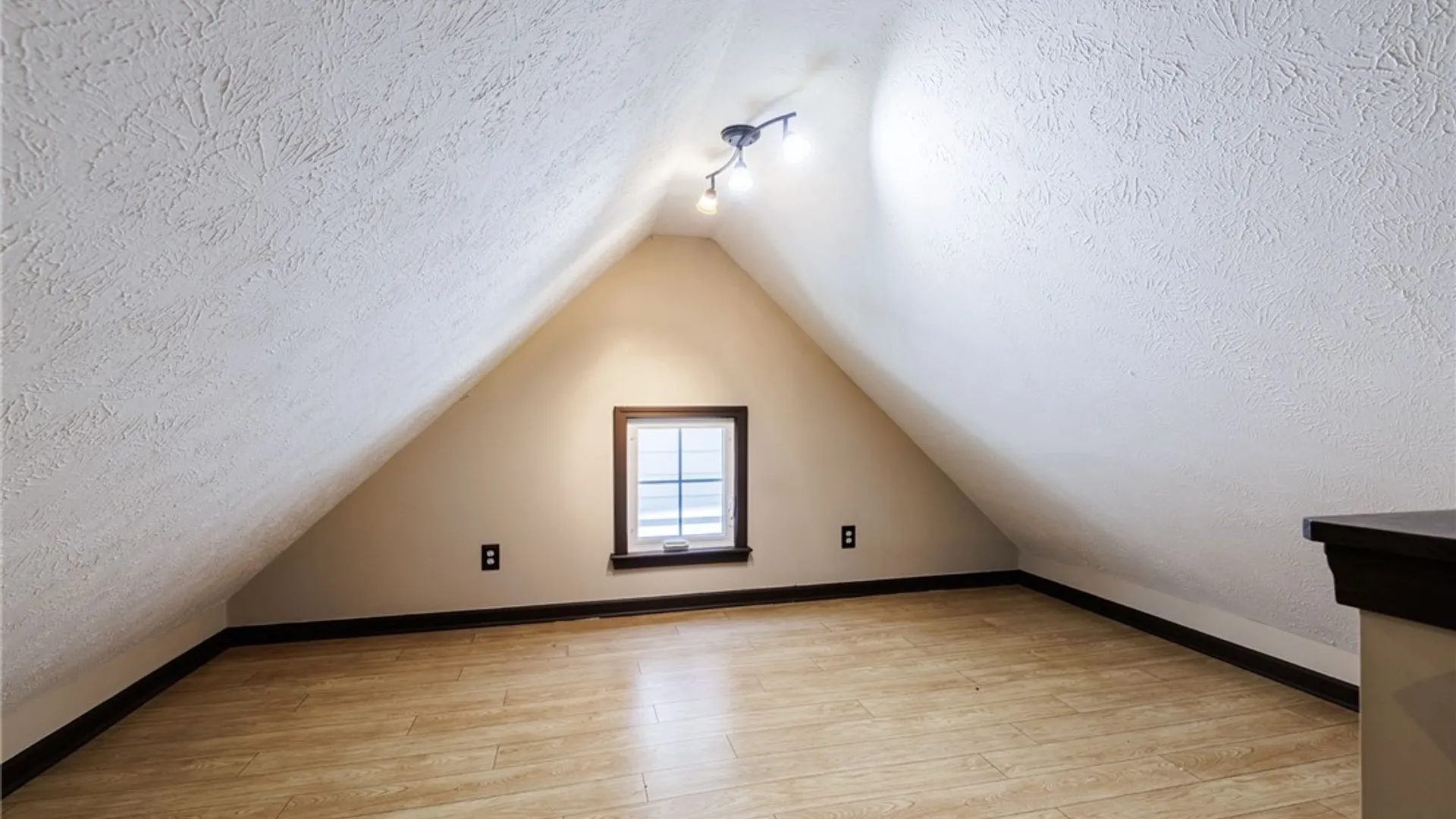 Property at 112 Arvine Heights, Rochester, NY 14611 20