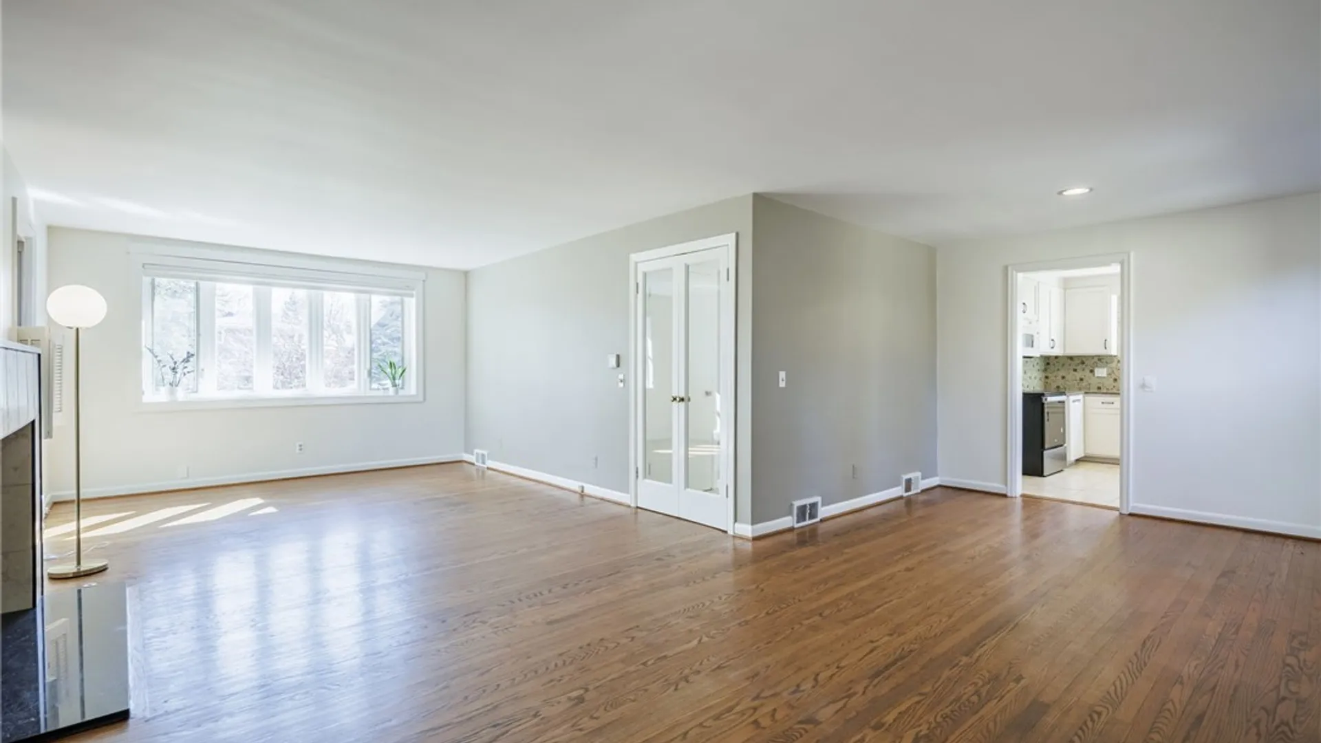 Property at 193 Georgian Court Road, Brighton, NY 14610 15