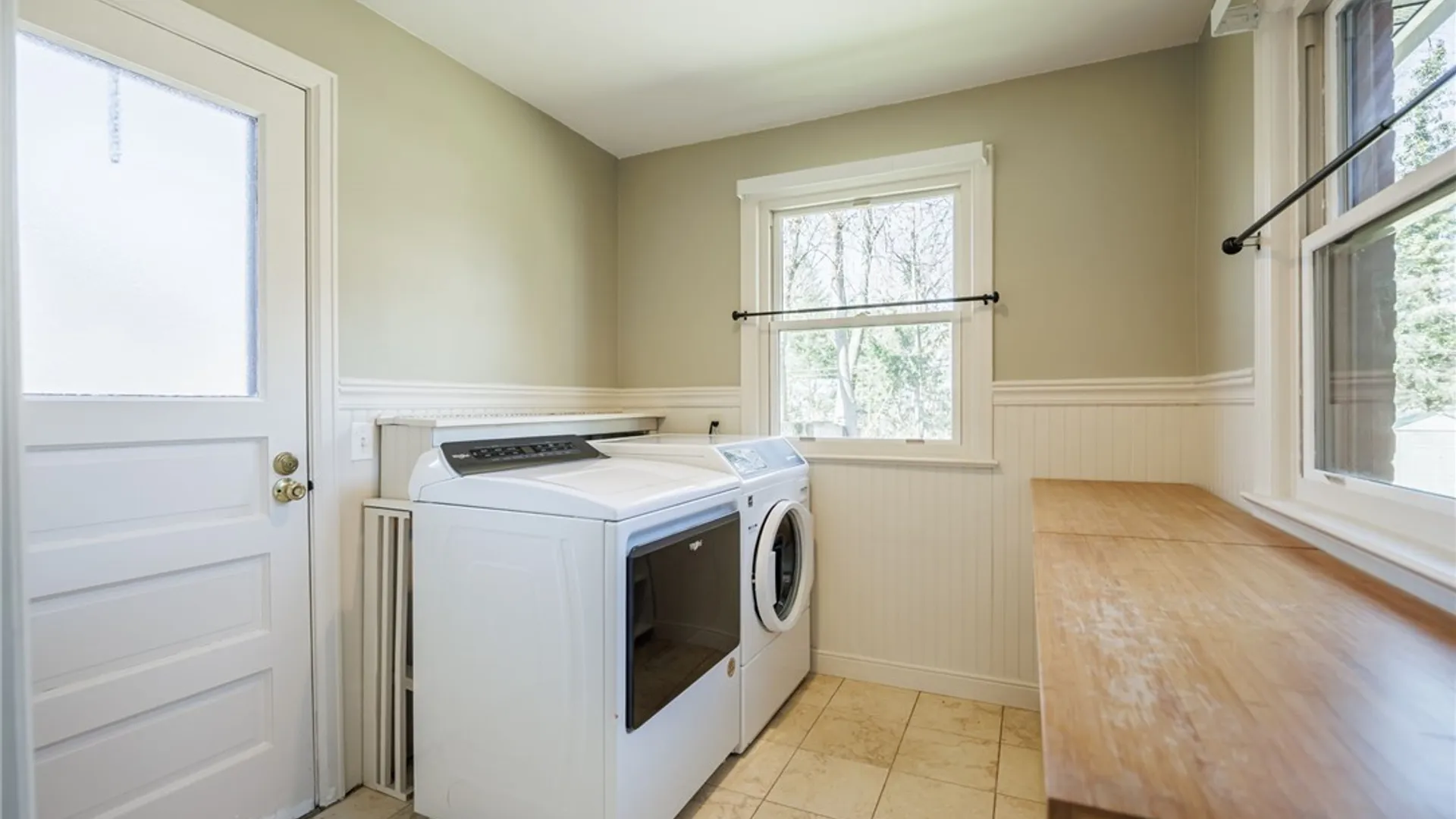 Property at 193 Georgian Court Road, Brighton, NY 14610 20