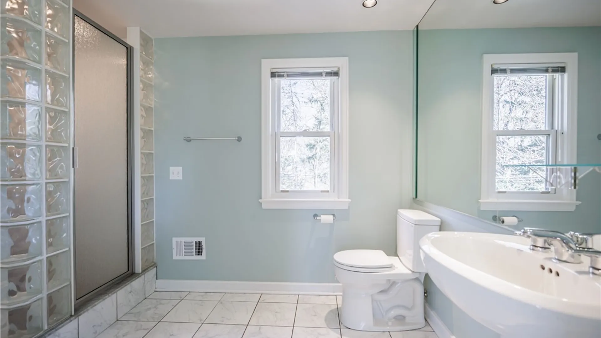 Property at 193 Georgian Court Road, Brighton, NY 14610 29