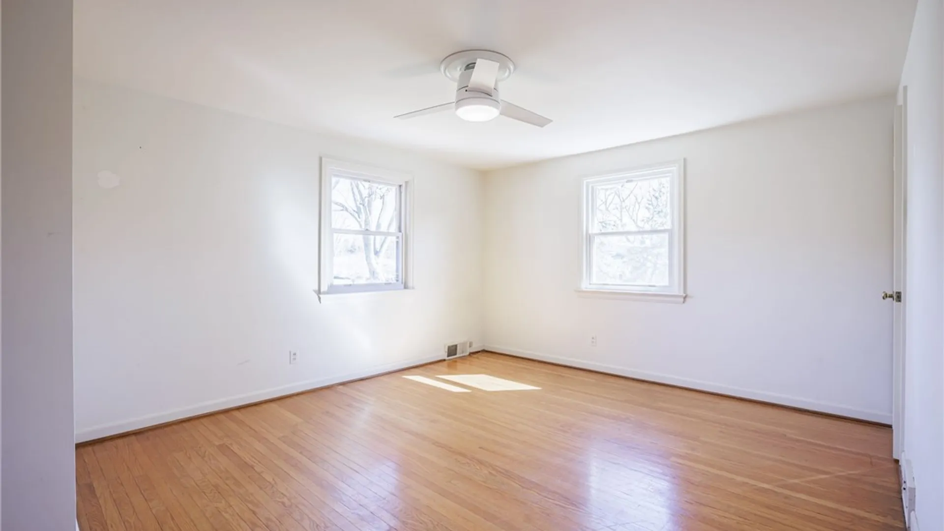 Property at 193 Georgian Court Road, Brighton, NY 14610 33