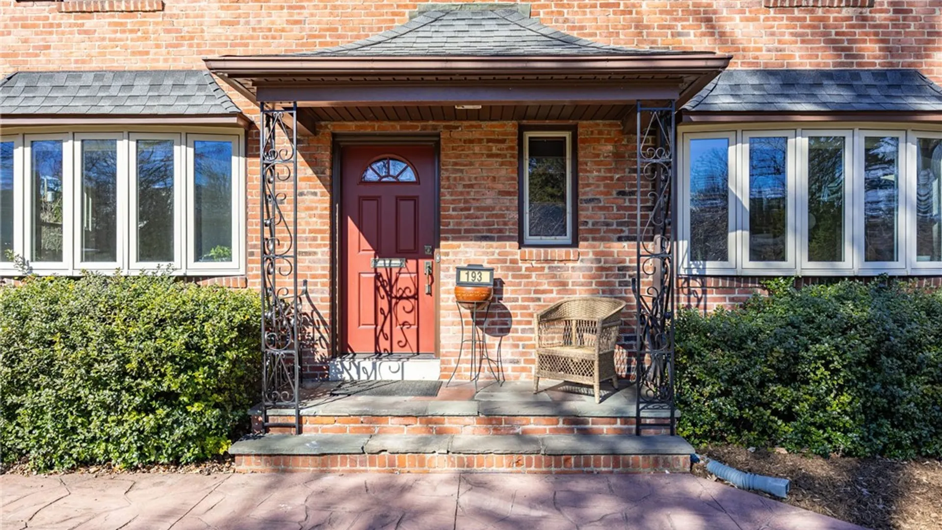 Property at 193 Georgian Court Road, Brighton, NY 14610 6