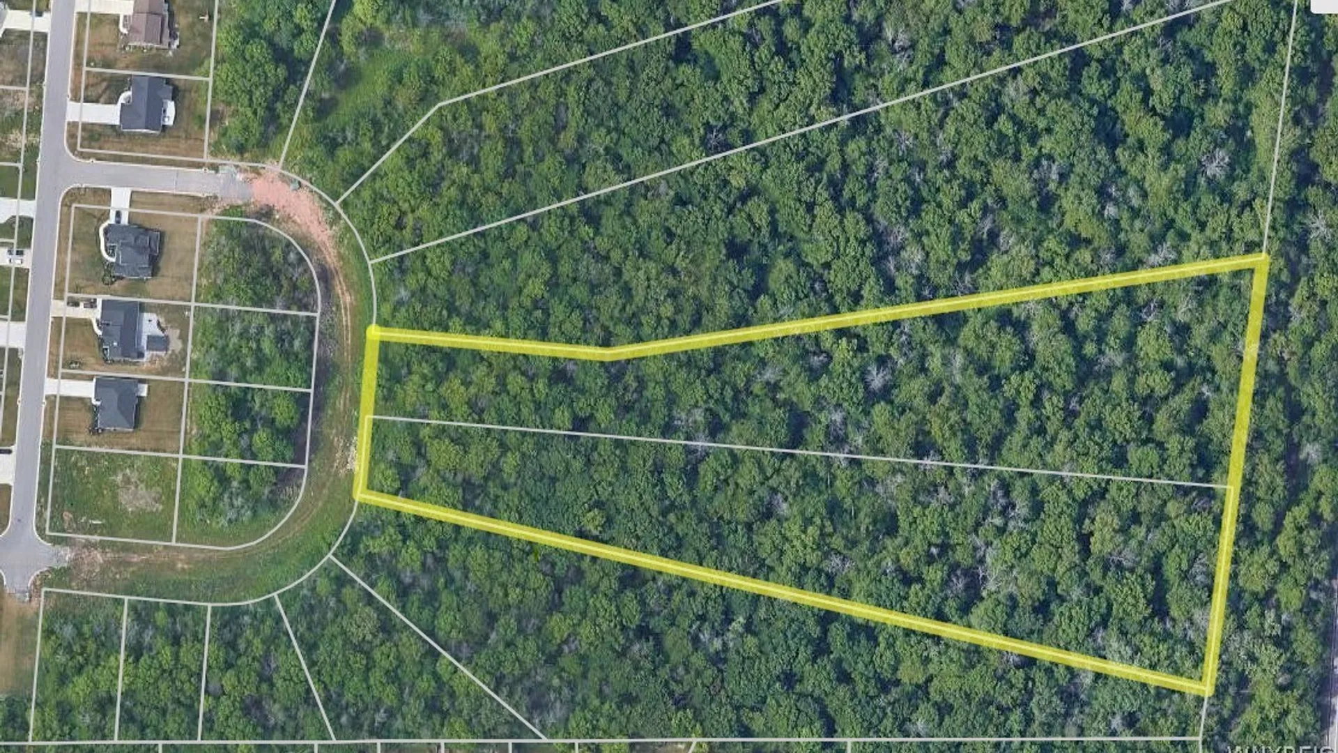 Property at 588 Oak Run Drive, Lewiston, NY 14092 3