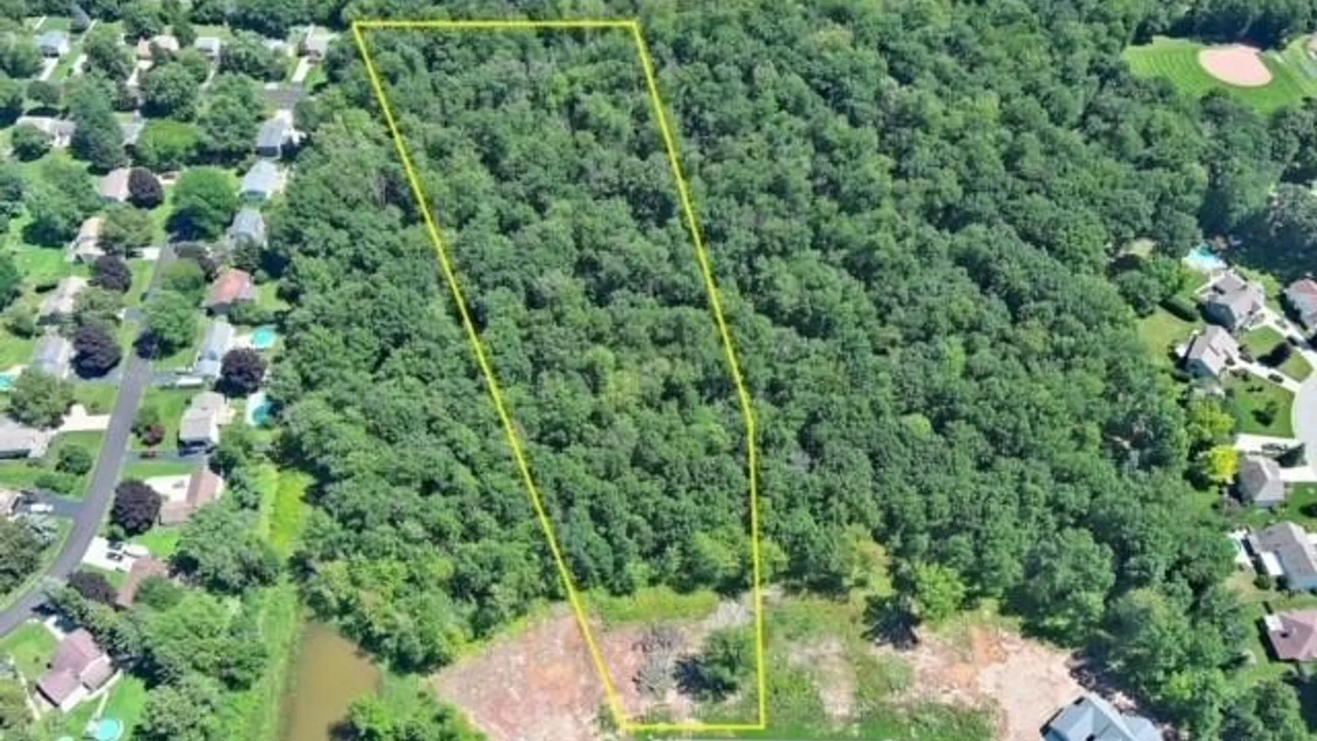 Property at 588 Oak Run Drive, Lewiston, NY 14092 6