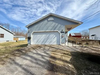 Property at 6969 Nash Road, Wheatfield, NY 14120