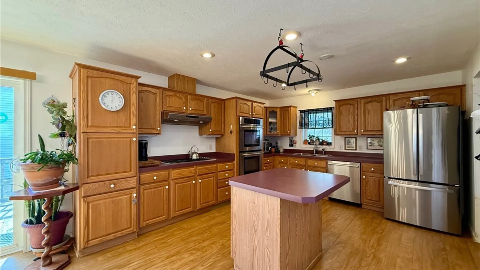 Property at 6969 Nash Road, Wheatfield, NY 14120 6