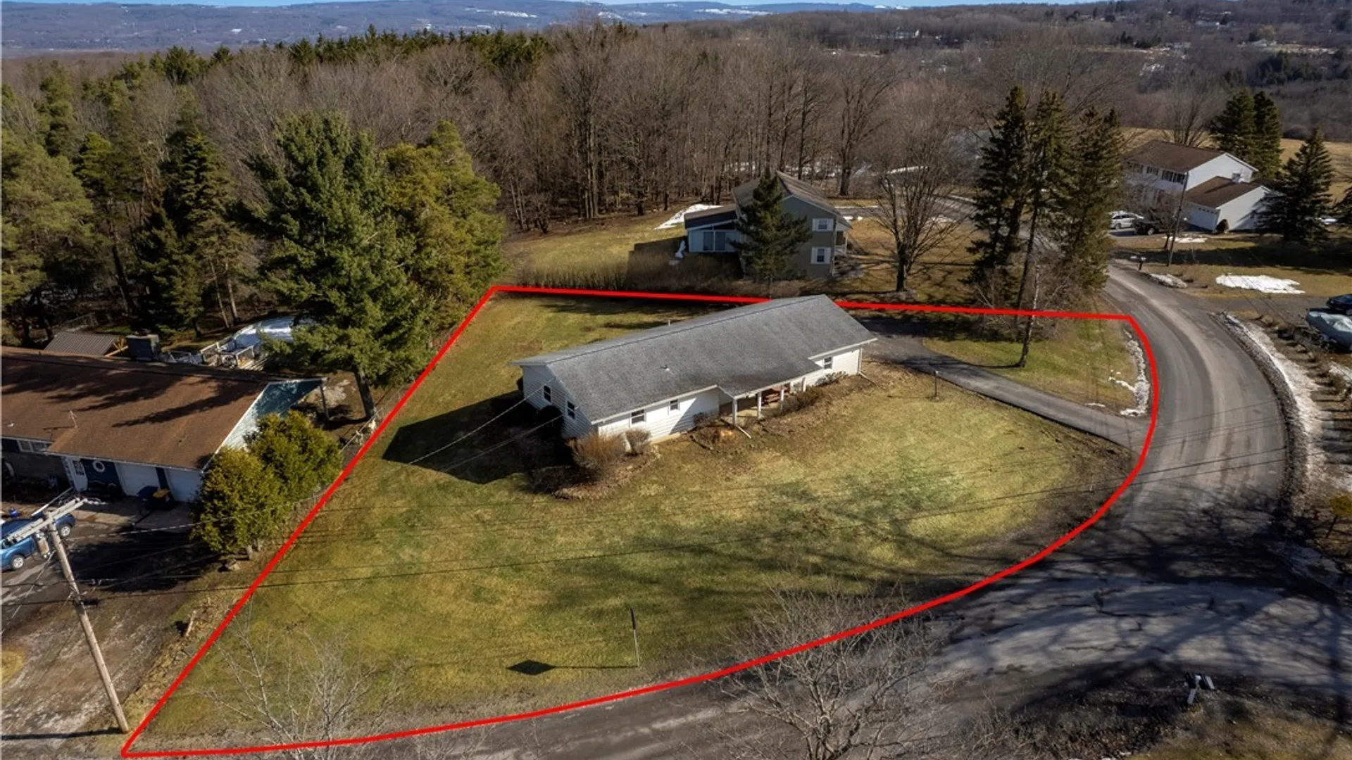 Property at 135 Harts Drive, Frankfort, NY 13413 3