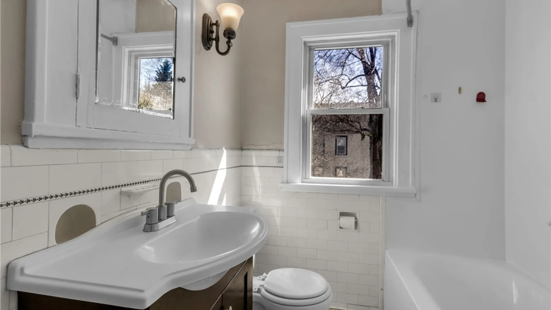 Property at 1088 Parkside Avenue, Buffalo, NY 14214 28