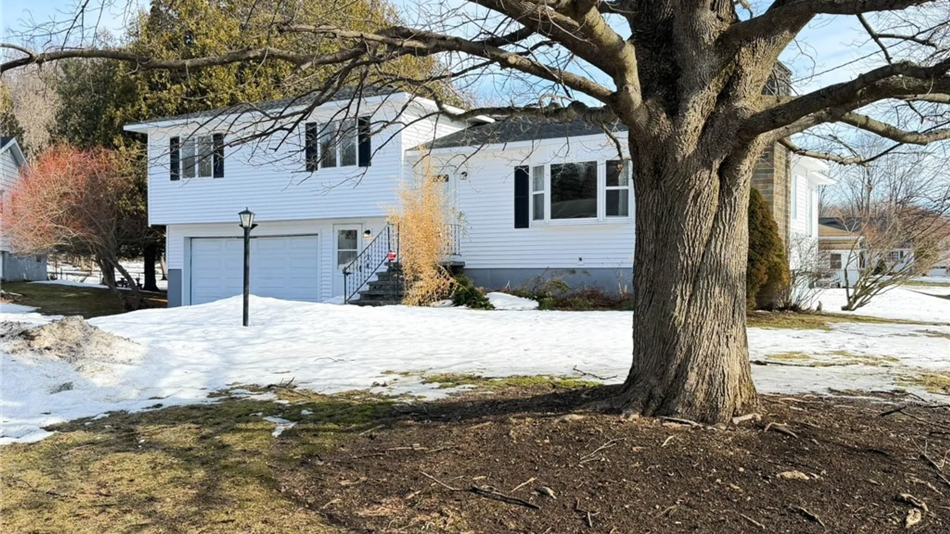 Property at 810 Hillview Drive, Herkimer, NY 13350 3