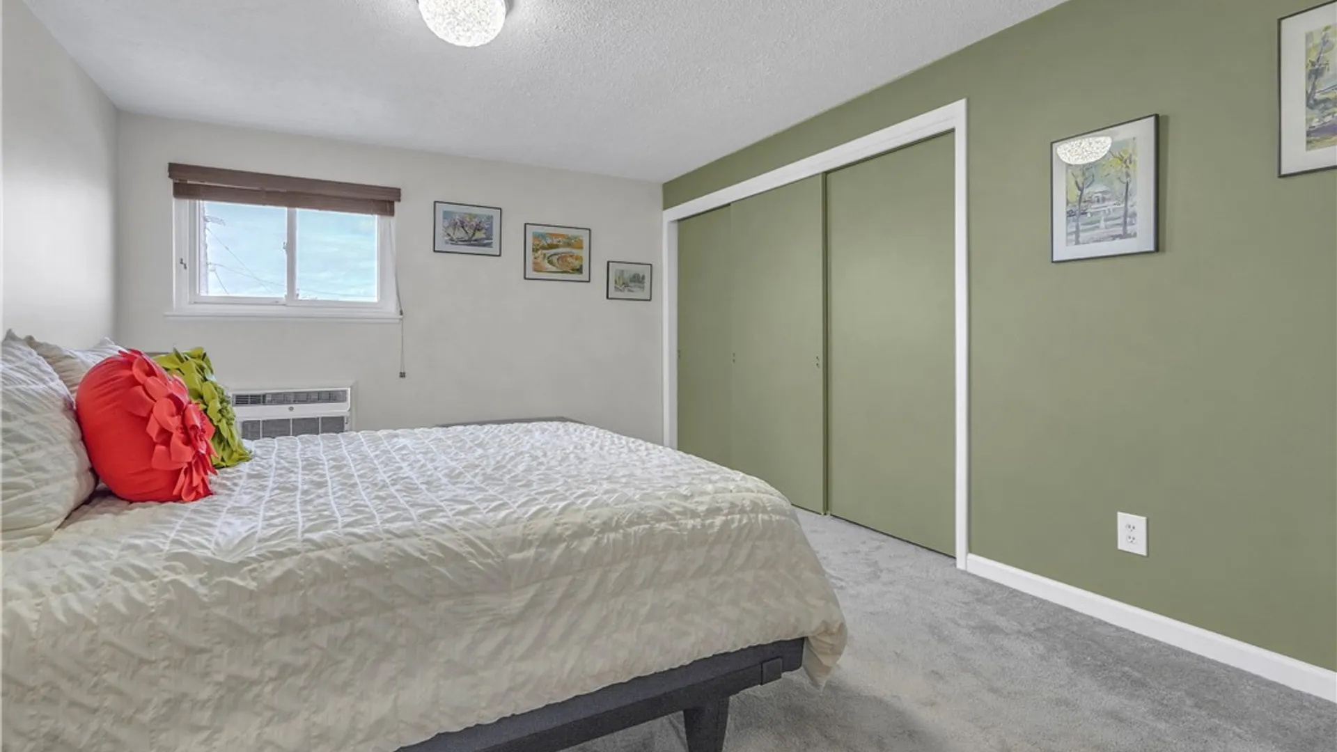 Property at 1011 Westage At The Harbor, Irondequoit, NY 14617 19
