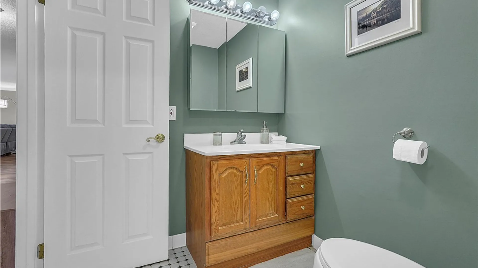 Property at 1011 Westage At The Harbor, Irondequoit, NY 14617 25